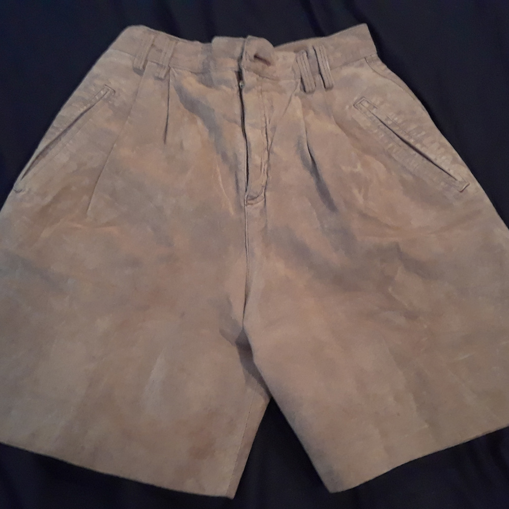 Liz Claiborne Vintage Suede Shorts Size 8